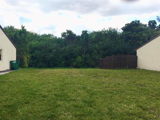 1 of 4 - 14250 Sw 283rd St, Homestead, FL