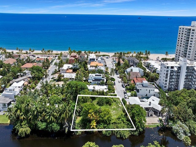 2 of 12 - 3301 Ne 14th Ct, Fort Lauderdale, FL