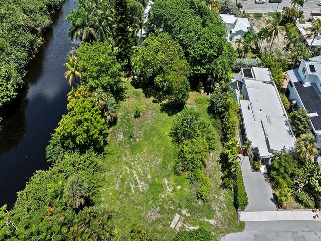 5 of 12 - 3301 Ne 14th Ct, Fort Lauderdale, FL