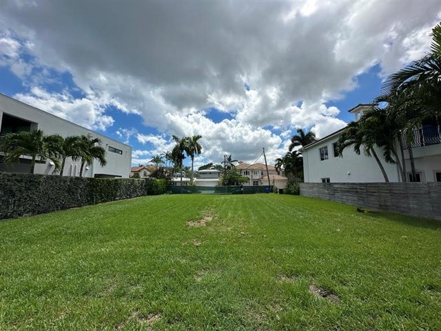 1 of 6 - 1531 Se 12th Court, Fort Lauderdale, FL