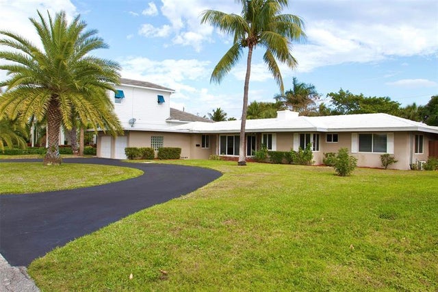 2 of 10 - 2780 Ne 22nd Ave, Lighthouse Point, FL