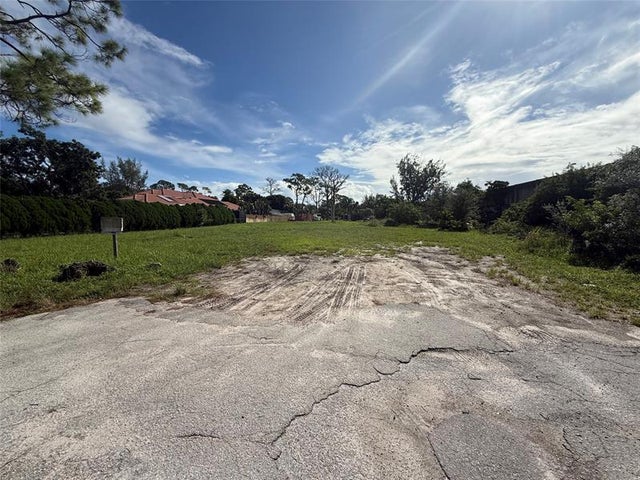 2 of 11 - 5740 Nw 72 Way, Parkland, FL
