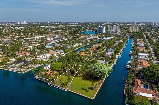 1010 Riviera Isle Dr, Fort Lauderdale