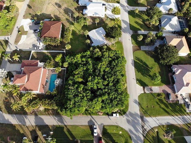 2 of 13 - 2322 Atlantic Beach Blvd, Hutchinson Island, FL
