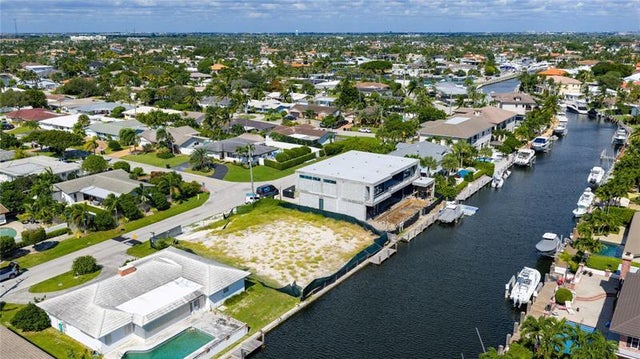 3 of 4 - 3940 Ne 30th Ave, Lighthouse Point, FL