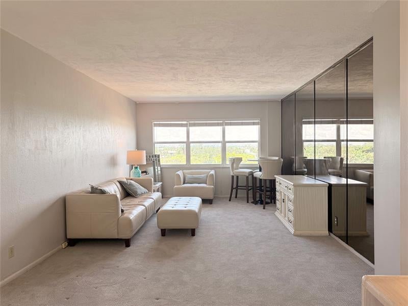 2555 Ne 11th St 606, Fort Lauderdale