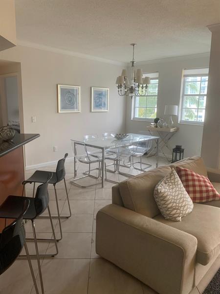 3215 Ne 184th St 14403, North Miami Beach