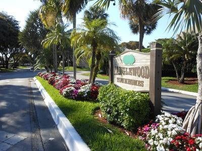 210 Sw 97th Terrace 210, Pembroke Pines