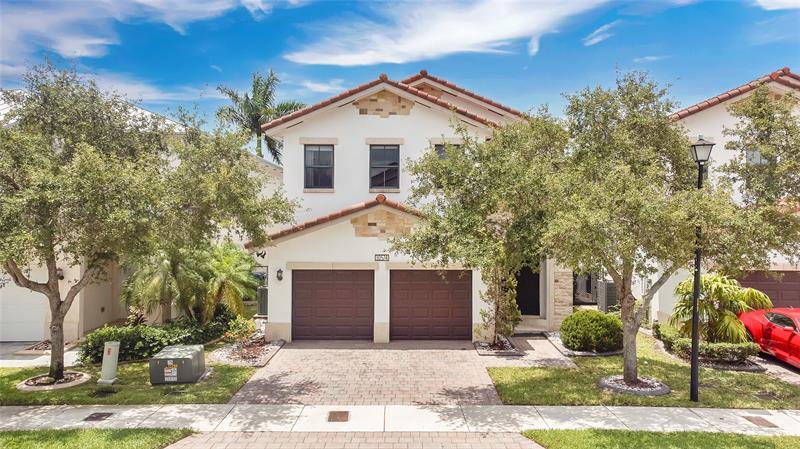 10574 Nw 70th Ln, Doral