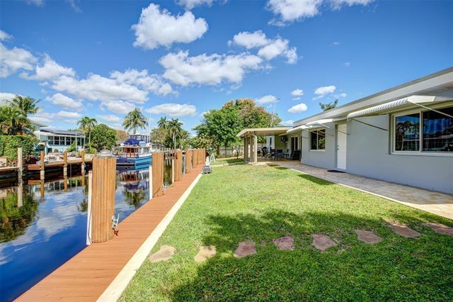 4 of 24 - 2649 Nassau Ln, Fort Lauderdale, FL