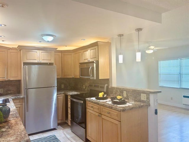 4 of 14 - 135 Mansfield D, Boca Raton, FL