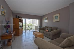 5 of 11 - 1985 S Ocean Dr 3m, Hallandale, FL