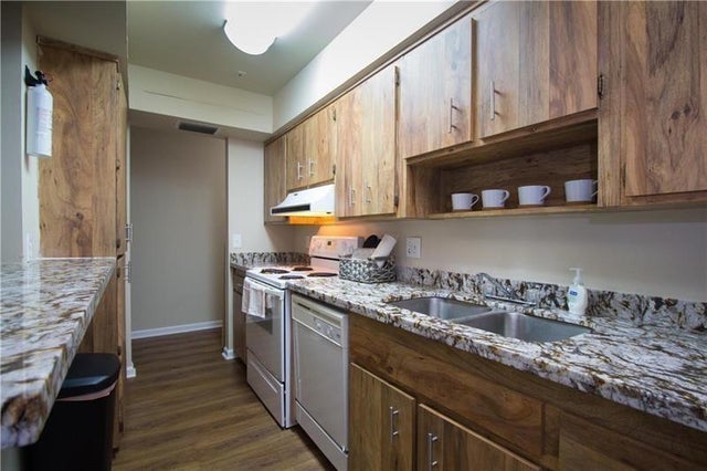 3 of 12 - 2141 Ne 36th Street, Lighthouse Point, FL