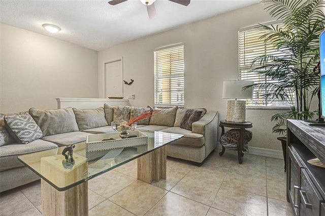 5 of 33 - 1061 Nw 18th Ave, Boca Raton, FL