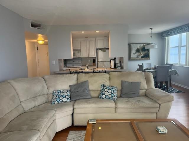 4 of 30 - 101 Briny Ave 2402, Pompano Beach, FL
