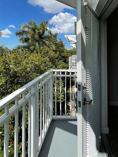 2 of 44 - 2377 Vintage Drive, Lighthouse Point, FL