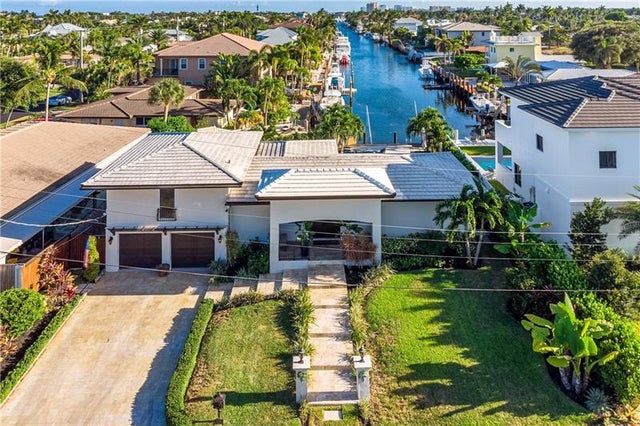 2 of 24 - 2948 Ne 35th Ct, Lighthouse Point, FL