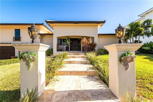 3 of 24 - 2948 Ne 35th Ct, Lighthouse Point, FL