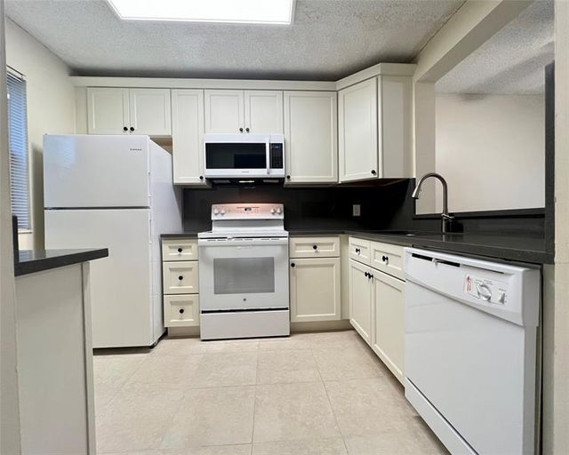 5 of 17 - 5200 Nw 31 Ave 194, Fort Lauderdale, FL