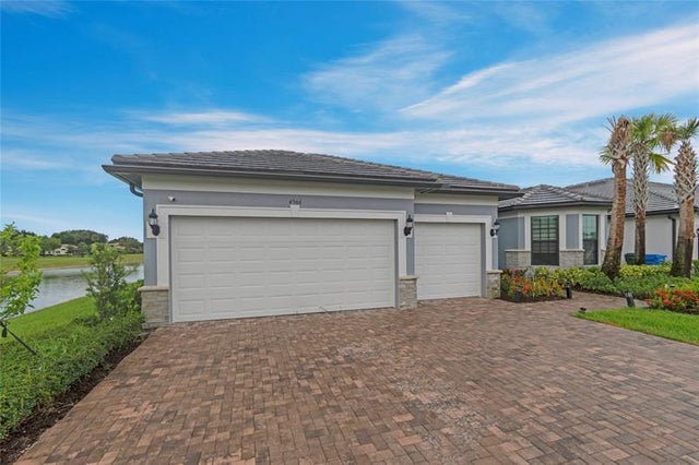 3 of 71 - 4566 Silverwood Ln N, Fort Lauderdale, FL