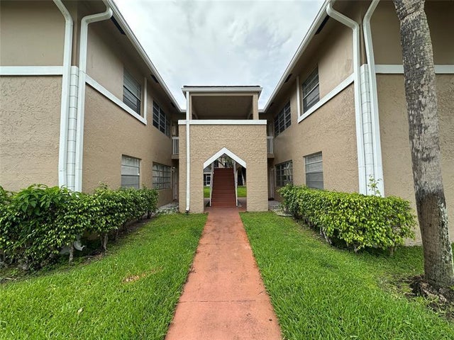 1 of 19 - 10222 Twin Lakes Dr 10222, Coral Springs, FL