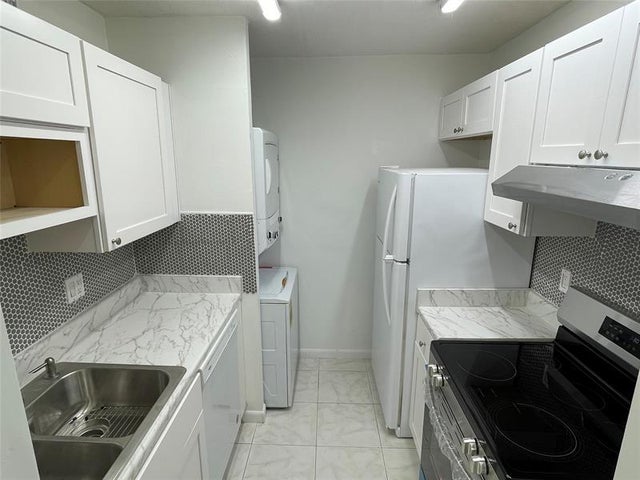 4 of 19 - 10222 Twin Lakes Dr 10222, Coral Springs, FL