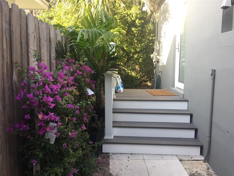 1307 Sw 18th Ct, Fort Lauderdale