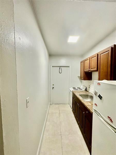 4 of 10 - 424 Nw 15th Ter 2, Fort Lauderdale, FL