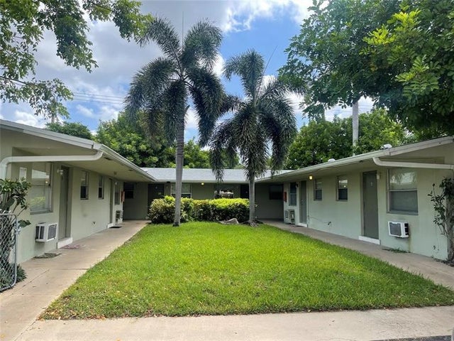 1 of 9 - 317 N 61st Ter 8, Hollywood, FL