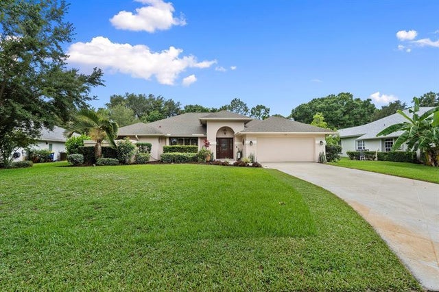 4 of 41 - 2167 Sw Danforth Cir, Palm City, FL