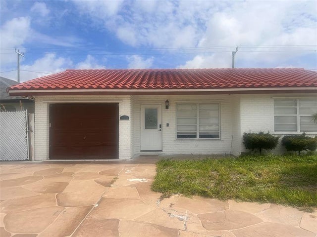1 of 14 - 1741 Ne 39th St, Pompano Beach, FL