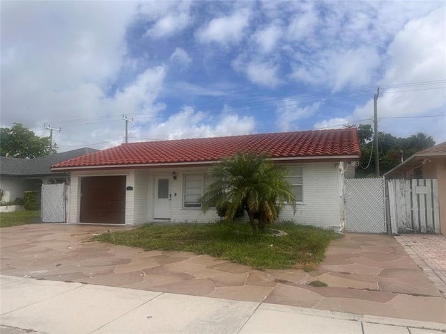 3 of 14 - 1741 Ne 39th St, Pompano Beach, FL