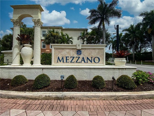 1 of 44 - 9833 Baywinds Dr 7102, West Palm Beach, FL