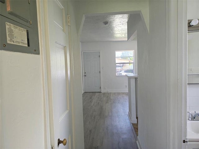 2 of 9 - 2401 Thomas St 2403, Hollywood, FL