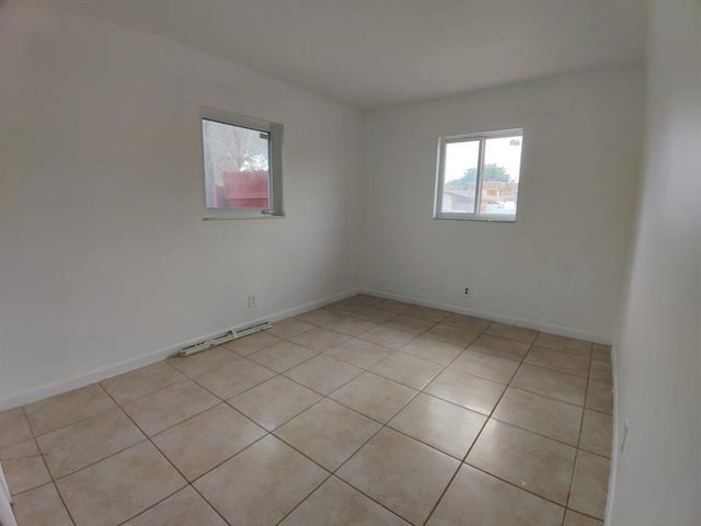 4 of 10 - 3961 Sw 51st St, Fort Lauderdale, FL