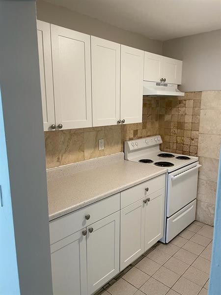 5 of 13 - 1630 N 25th Ave 2, Hollywood, FL