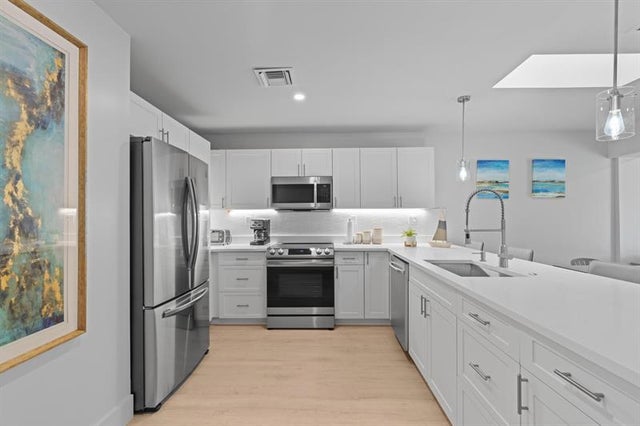 2 of 46 - 1810 Se 7th St, Pompano Beach, FL
