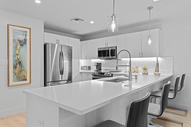3 of 46 - 1810 Se 7th St, Pompano Beach, FL