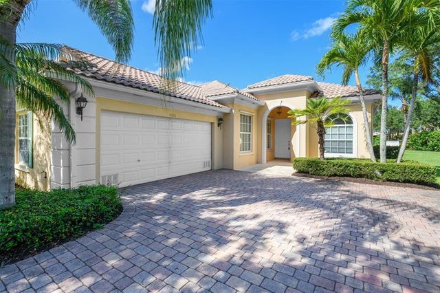2 of 27 - 8019 Nevis Pl, Wellington, FL