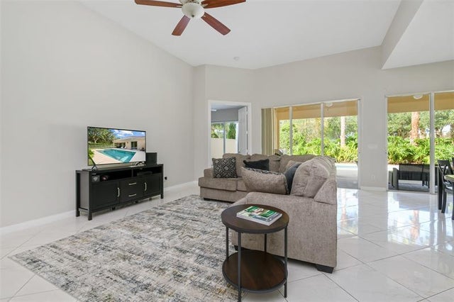 5 of 27 - 8019 Nevis Pl, Wellington, FL
