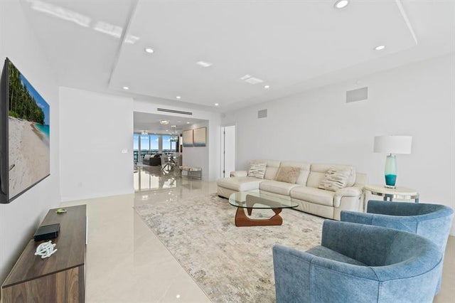 4 of 56 - 3100 N Ocean Blvd 2007, Fort Lauderdale, FL