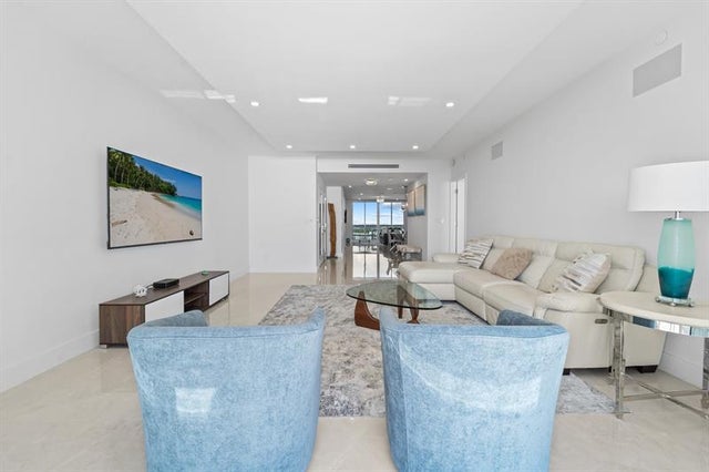 5 of 56 - 3100 N Ocean Blvd 2007, Fort Lauderdale, FL