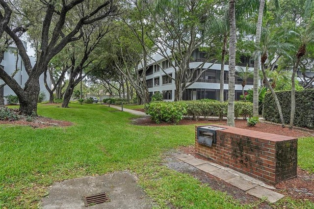 4 of 42 - 1460 Sheridan St 17d, Hollywood, FL