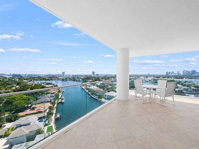 2 of 43 - 3055 Harbor Dr 1703, Fort Lauderdale, FL