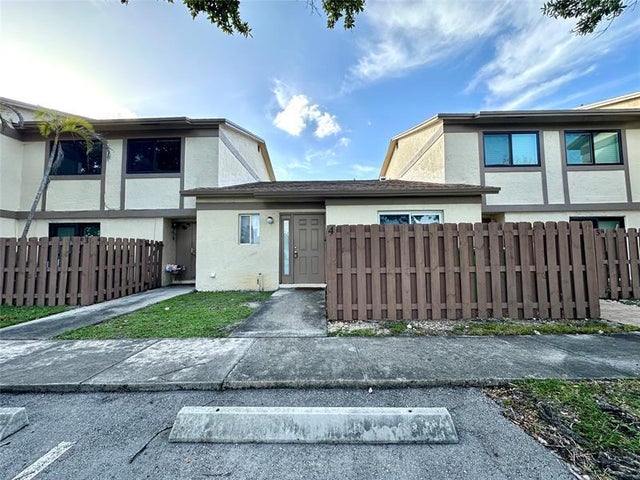 1 of 30 - 10875 Nw 29th Mnr, Sunrise, FL