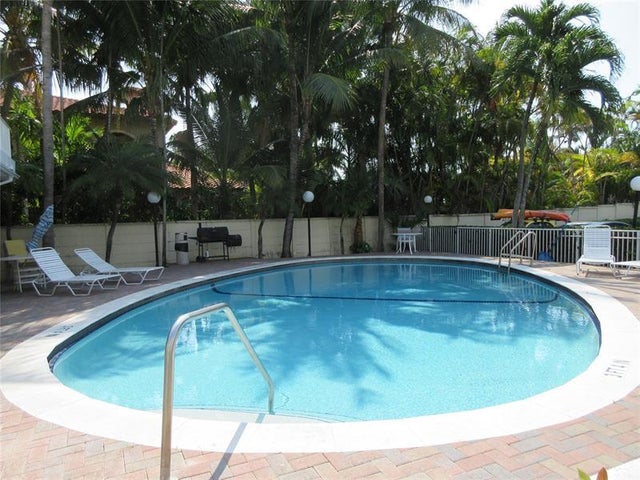 2 of 15 - 2420 Se 17th St 208c, Fort Lauderdale, FL