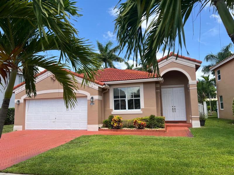 2758 Sw 129th Ter, Miramar