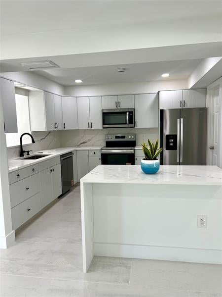 300 Sw 12th St, Boca Raton