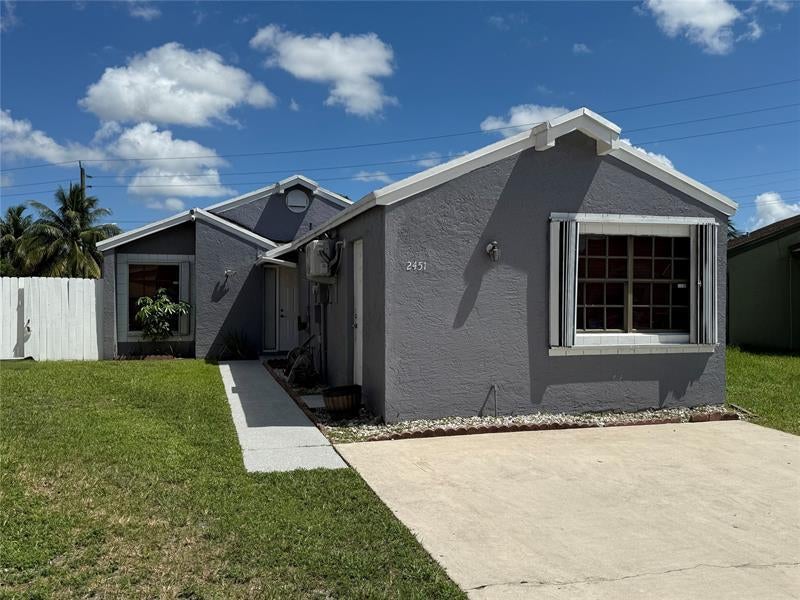 2451 Sw 86th Ave, Miramar