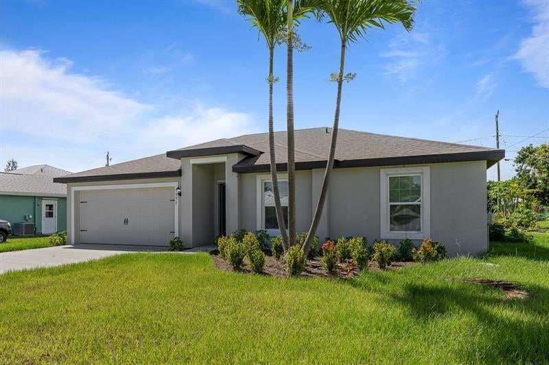1597 Berkshire Blvd, Port St. Lucie